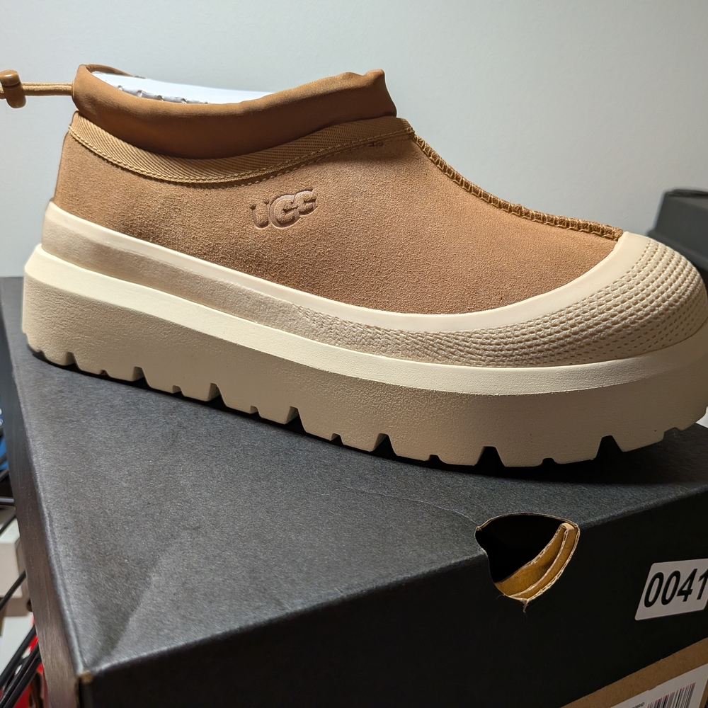 UGG Men’s Platform Slip-On Boot in Chestnut Tan